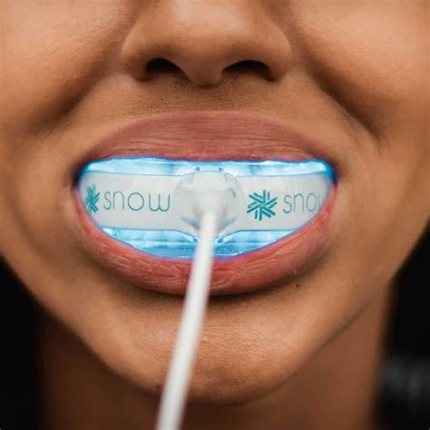 Discover the Magic of Snowy Teeth Whitening Powder
